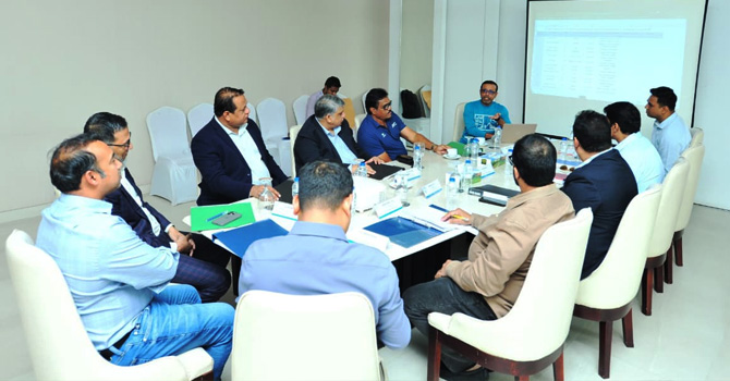 হামজা-জামালদের কোচ বাছাইয়ের সংক্ষিপ্ত তালিকায় ১০ জন