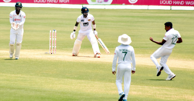 তাইজুলের জোড়া আঘাত, ৬০ রানে এগিয়ে শ্রীলঙ্কা