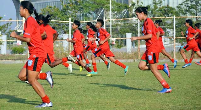 ফিলিপাইানের বিপক্ষে মাঠে নামবে নারী ফুটবলরা