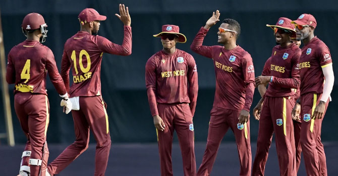 মিরপুরে ৫০ ওভারই স্পিন, বিশ্ব রেকর্ড গড়লো উইন্ডিজ