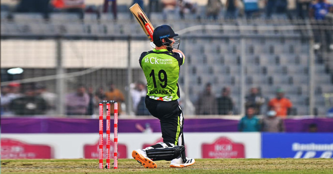 শেষ বলে ওকসের ছক্কা, সিলেটের অবিশ্বাস্য জয়ে রংপুরের বিদায়