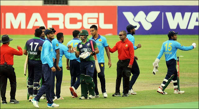 সাইফউদ্দিন ঝড়ে উড়ে গেল ওল্ড ডিওএইচএস