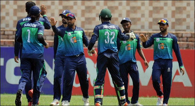 ফরহাদ-মিরাজের ব্যাটে জয় পেল খেলাঘর