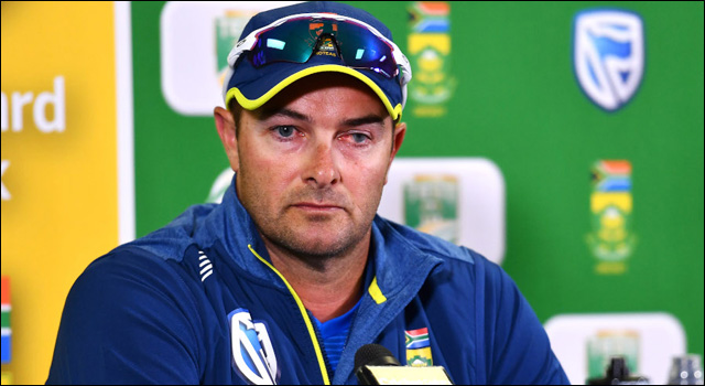 বর্ণবাদের অভিযোগে ক্ষমা চাইলেন বাউচার