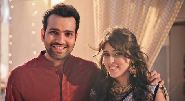 স্ত্রীর কাছে কেন ক্ষমা চাইলেন রোহিত?