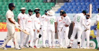 Taijul-Khaled power Bangladesh ahead in Lunch against India 