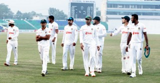 Bangladesh fought back as Taijul, Miraz struck in last session