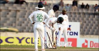 India need 100-run to win against Bangladesh