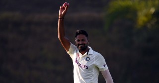 Mukesh shines to depose Bangladesh 'A' on opening day