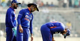 Rohit sent to hospital for X-ray