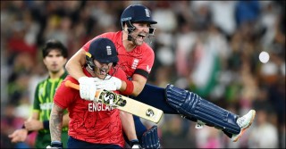 England down Pakistan to clinch T20 World Cup