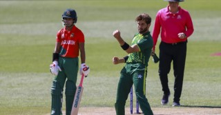 Pakistan crush Bangladesh’s semi dream