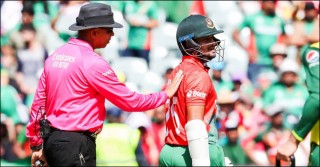 Shakib’s controversial dismissal leaves Bangladesh 6 down