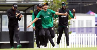 Bangladesh eye to carry India match spirit against Pakistan