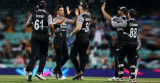 New Zealand crush Sri Lanka