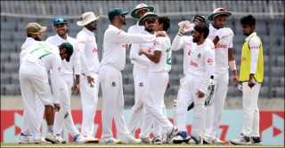 Shoriful, Ebadot, Taijul struck as Bangladesh dominate the early session