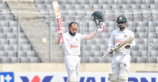 Bangladesh leading by 102 runs against Ireland