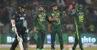 Pakistan thump New Zealand in Babar Azam's 100th T20 international