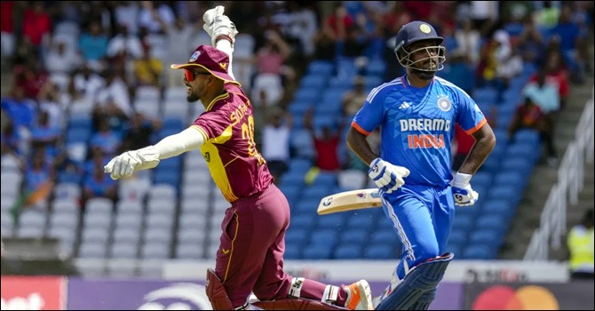 West Indies stun India by four runs in first T20