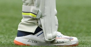 Khawaja sports shoes with daughters' names in Pakistan Test