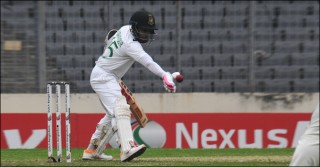 Mushfiqur first Bangladeshi to be dismissed for 'Obstructing The Field'