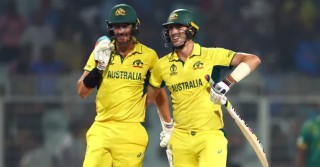 Starc & Cummins set salary records at IPL auction