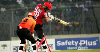 Khulna outshine Barishal courtesy of Joy, Habibur