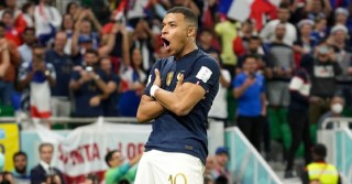 Mbappe reaches 200 PSG goals