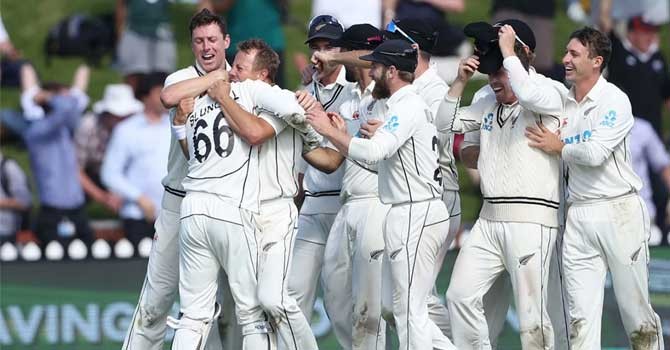 New Zealand beat England by one run in second-Test thriller