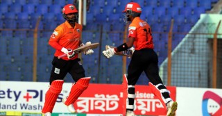 Tamim hit a blazing fifty to earn first win for Khulna