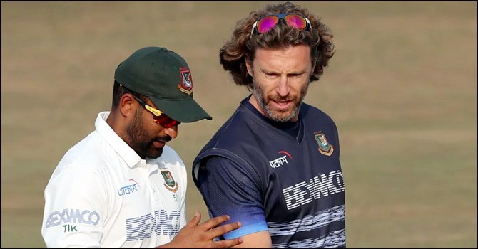 Calefato resigns from BCB