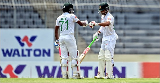 Najmul’s fourth Test fifty powers Bangladesh to 116-1 at lunch