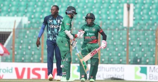 England need 247 runs to clean sweep Bangladesh
