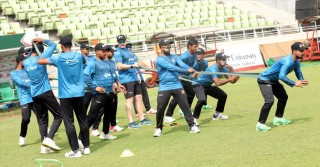 Bangladesh look to monumental series win over world champion England