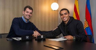Ronaldinho's son Joao Mendes joins Barca U19s