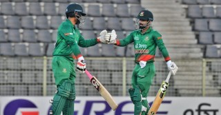 Fast bowlers fire Bangladesh to overwhelming victory