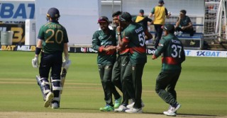 Tamim and Mustafiz star as Tigers’ clinch series over Ireland