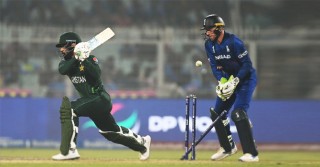 England send Pakistan crashing out of World Cup with thumping win