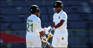 Bangladesh squander a chance to dominate New Zealand on day 1