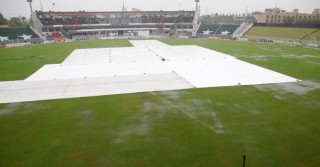 Rain ruins opening day of series deciding Test