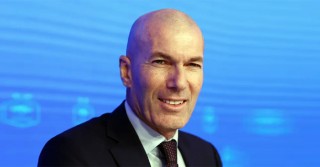 Zidane Ends Long Wait to Become France Head Coach