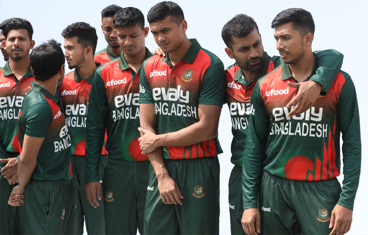 নিউজিল্যান্ড সফরে নতুন জার্সি গায়ে বাংলাদেশ ক্রিকেট দলের সদস্যরা। ছবি : বিসিবি নিউজিল্যান্ড সফরে নতুন জার্সি গায়ে বাংলাদেশ ক্রিকেট দলের সদস্যরা। ছবি : বিসিবি